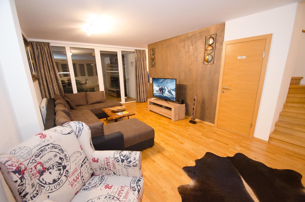 Penthouse Seven By All In One Apartments 젤암제 외부 사진