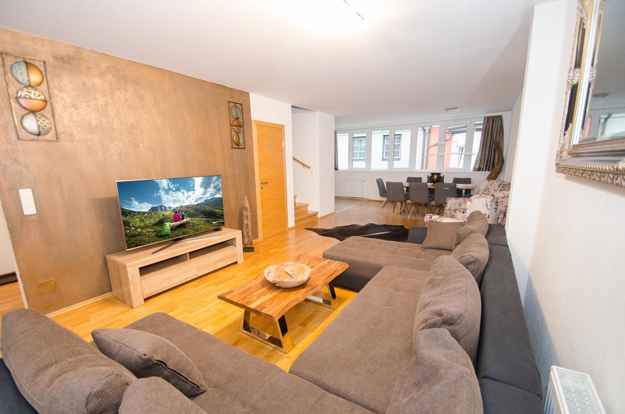 Penthouse Seven By All In One Apartments 젤암제 외부 사진