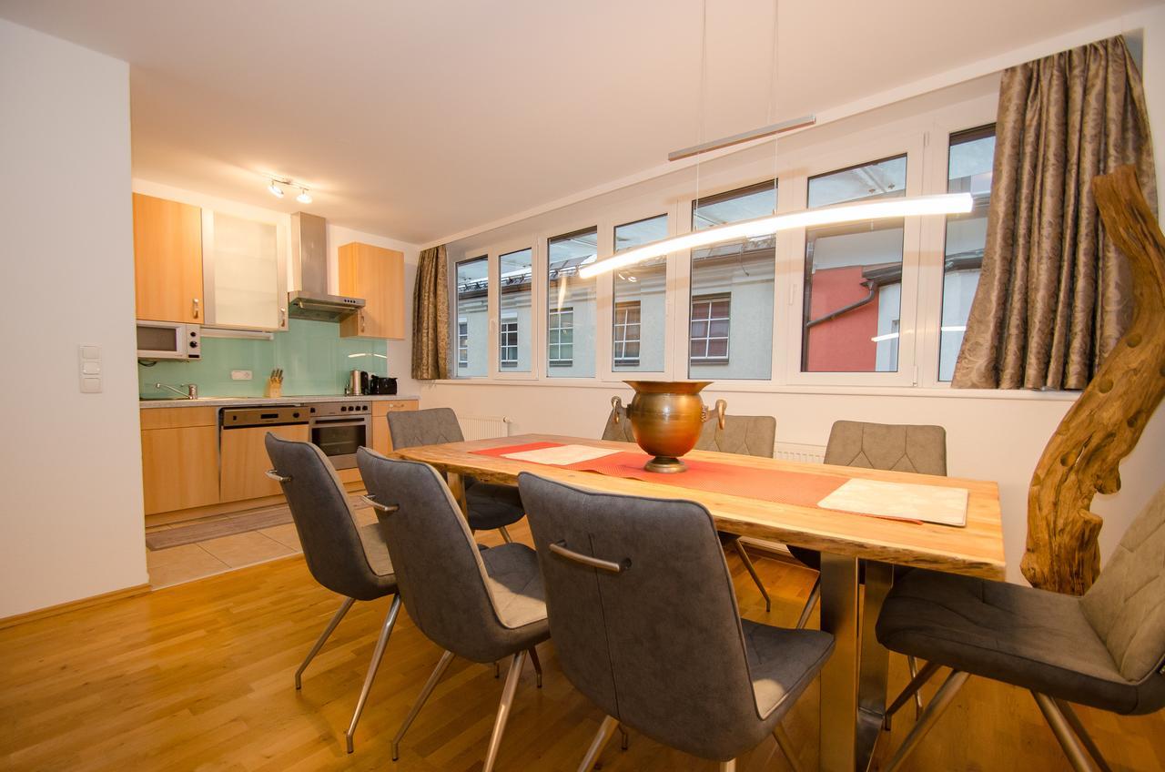 Penthouse Seven By All In One Apartments 젤암제 외부 사진